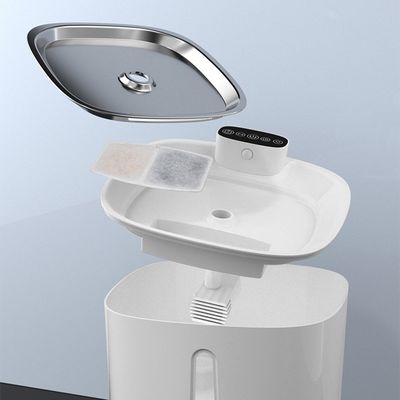 Quiet Foldable Design Pet Water Dispensers Drinking Machine Auto Refill 5L Capacity