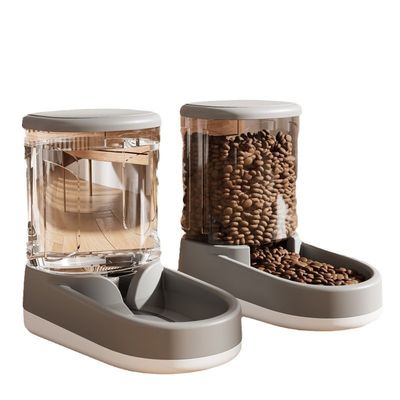 Food Grade Silicone Automatic Water Dispenser Gravity Flow Design For Dogs And Cats